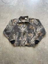 Load image into Gallery viewer, Vintage Realtree Hardwoods Camo Zip-Up Jacket (M)
