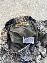 Load image into Gallery viewer, Vintage Remington Mossy Oak Gen 1 Breakup Camo Warm Weather Nylon Pants (L)
