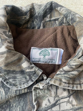 Load image into Gallery viewer, Vintage Youth Mossy Oak Treestand Camo Insulated Bomber Jacket (Youth)