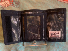 Load image into Gallery viewer, Vintage Woolrich wallet