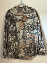 Load image into Gallery viewer, 90’s Rattlers Realtree Xtra Grey AP Chamois Shirt (L) 🇺🇸