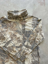 Load image into Gallery viewer, Vintage Realtree Camo Turtleneck Shirt (S)