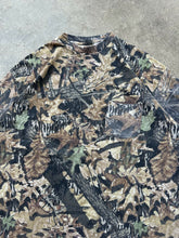 Load image into Gallery viewer, Vintage MossyOak Forest Floor Camo Pocket T (XXL)