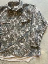 Load image into Gallery viewer, Vintage Mossy Oak Treestand Camo Chamois Shirt (2XL)