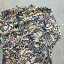 Load image into Gallery viewer, Vintage Mossy Oak Forest Floor Camo Shirt (M)