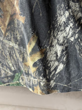 Load image into Gallery viewer, 00’s Mossy Oak Break Up Henley (XXL)