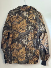 Load image into Gallery viewer, 90’s Whitewater Outdoors Mossy Oak Fall Foliage Fleece Jacket (L) 🇺🇸