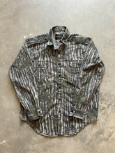 Load image into Gallery viewer, Vintage Charles Daly Realtree Camo Lightweight Button Up Shirt (L)