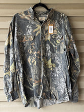 Load image into Gallery viewer, 00’s Mossy Oak Breakup Shirt (XL)