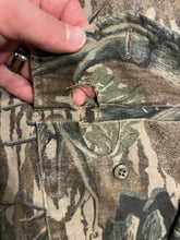 Load image into Gallery viewer, 1990’s Cabela’s Mossy Oak Treestand Camo Chamois Shirt (M/L)