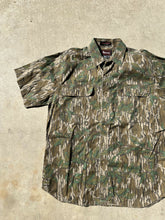 Load image into Gallery viewer, 90’s Browning Mossy Oak Green Leaf Shirt (XL)