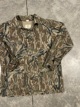 Load image into Gallery viewer, Mossy Oak Treestand 3 Pocket Jacket (M)