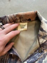 Load image into Gallery viewer, Vintage Mossy Oak Gen 1 Breakup Camo Snap Button Shirt (L)