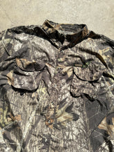 Load image into Gallery viewer, Vintage Remington Break Up Lightweight Buttom Up (XL)