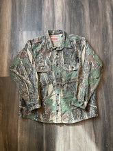 Load image into Gallery viewer, 1990’s Winchester Trebark Camo Chamois Shirt (L)