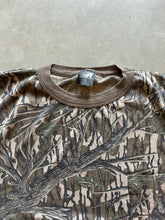 Load image into Gallery viewer, Vintage Mossy Oak Treestand Camo T-Shirt (XL)