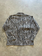 Load image into Gallery viewer, Vintage Realtree Camo Shacket (L)