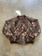 Load image into Gallery viewer, Vintage Mossy Oak Breakup Camo Bomber Jacket (XL)