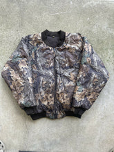 Load image into Gallery viewer, Vintage Realtree Advantage Puffy Bomber Jacket (L/XL)