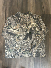 Load image into Gallery viewer, 1990’s Mossy Oak Gen 1 Breakup Camo Mississippi Chemical Corporation Long Sleeve Shirt (XL)