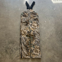 Load image into Gallery viewer, Vintage Realtree Advantage Camo Insulated Overalls (S)