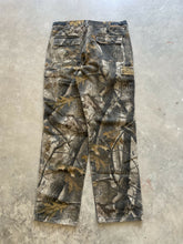 Load image into Gallery viewer, Vintage Ranger Realtree Hardwoods Camo Denim Adjustable Waist Pants (M)