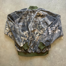 Load image into Gallery viewer, Vintage Mossy Oak Breakup Camo Bomber Jacket (XL)