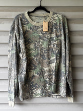 Load image into Gallery viewer, 90’s Realtree Shirt (L) 🇺🇸