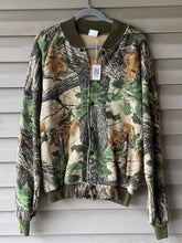 Load image into Gallery viewer, 90’s Realtree Fleece Lined Bomber (XL)