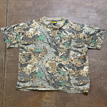 Load image into Gallery viewer, 90’s Sasquatch Realtree Advantage Henley Shirt (XL)🇺🇸