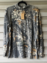 Load image into Gallery viewer, 00’s Mossy Oak Break Up Mock Neck Shirt (L)