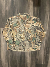 Load image into Gallery viewer, 1990’s Walls Realtree Advantage Camo Button-Up Shirt (2XL)