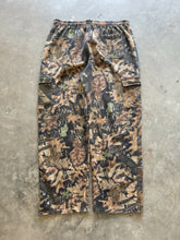 Load image into Gallery viewer, Vintage Forest Floor Camo Sweatpants (3XL)