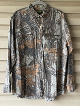 Load image into Gallery viewer, 90’s Spartan Realtree Xtra Brown Shirt (XL)