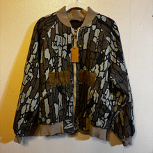 Load image into Gallery viewer, 90’s Trebark Reversible Insulated Bomber Jacket (M)