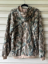 Load image into Gallery viewer, 90’s Mossy Oak Treestand Whitewater Quilted Jacket Hoodie (L-Tall) 🇺🇸
