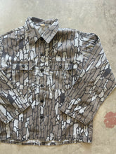 Load image into Gallery viewer, Vintage Trebark Camo Button Up Shirt (L)
