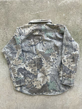 Load image into Gallery viewer, 90’s Cabela’s Realtree advantage Camo Chamois (L)