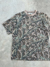 Load image into Gallery viewer, Vintage MossyOak Treestand Camo Pocket T (L)
