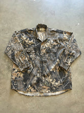 Load image into Gallery viewer, Vintage Mossy Oak Breakup Camo Strap Shirt (3XL)