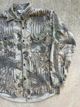 Load image into Gallery viewer, Vintage Redhead Realtree Camo Button Up (L/XL)