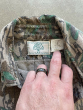 Load image into Gallery viewer, Vintage Mossy Oak Greenleaf Camo Chamois (L)