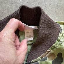 Load image into Gallery viewer, Vintage Woodland Camo GP Bomber Jacket (L)