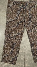 Load image into Gallery viewer, 90&#39;s Gander Mountain Mossy Oak Lightweight Treestand Pants (48x32) 🇺🇸