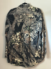 Load image into Gallery viewer, 90’s Mossy Oak Breakup Chamois Shirt (L) 🇺🇸