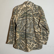 Load image into Gallery viewer, 90’s Mossy Oak Shadowgrass Chamois Shirt (L) 🇺🇸