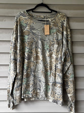 Load image into Gallery viewer, 90’s Realtree Advantage Classic Shirt (XXL) 🇺🇸