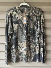 Load image into Gallery viewer, 00’s Mossy Oak Breakup Shirt (S/M) 🇺🇸