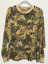 Load image into Gallery viewer, 90’s Mossy Oak Fall Foliage Shirt (XL) 🇺🇸