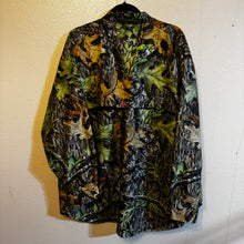 Load image into Gallery viewer, 00’s Mossy Oak Obsession Lightweight Shirt (XL)